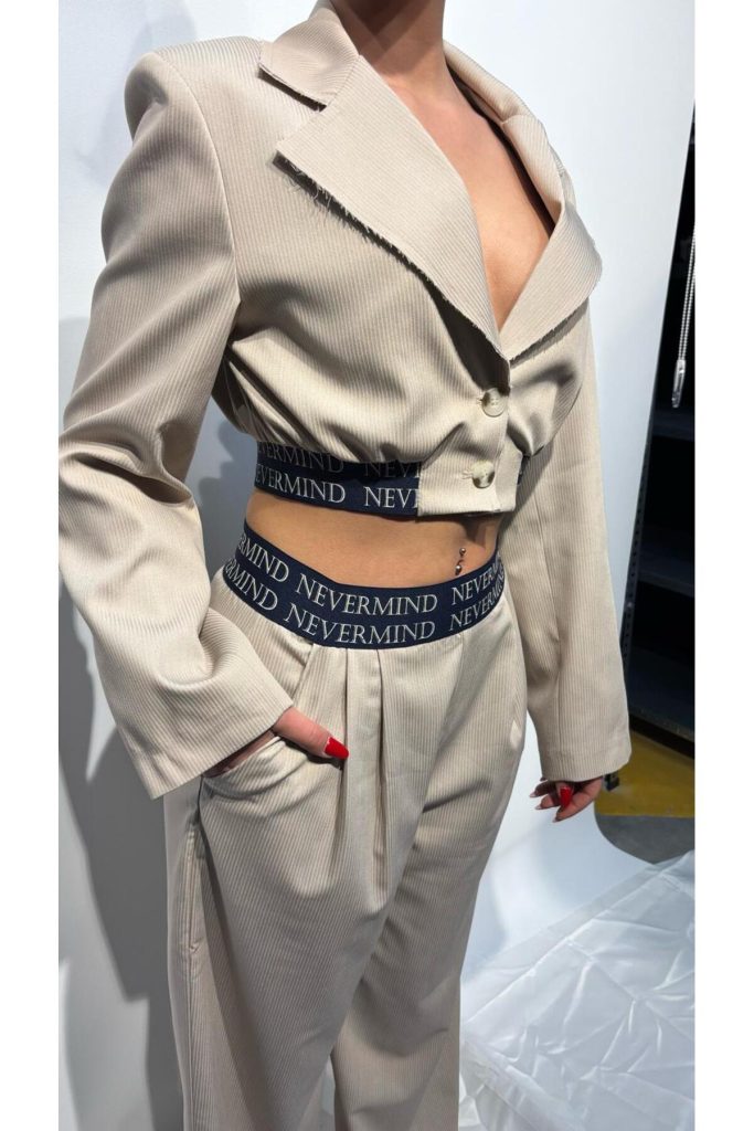 Beli Lastikli Crop Ceket - Ekru